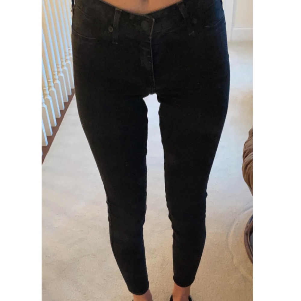 Abercrombie & Fitch Harper Skinny Low-Rise Jeans Size 27 (4R)